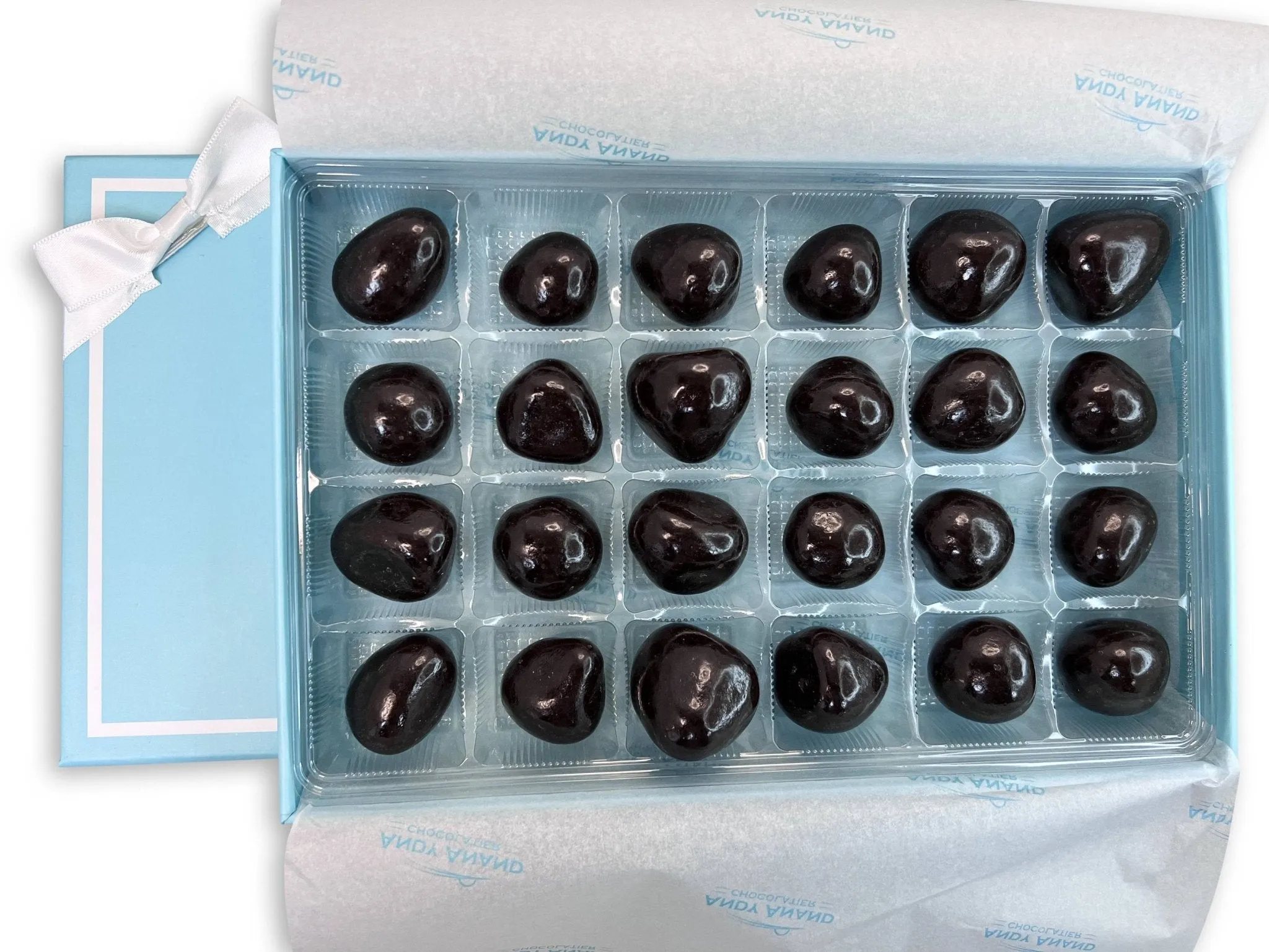 Andy Anand 24 Pcs Fresh Strawberries Freeze Dried Dipped In Belgian Dark Chocolate, Delicious-Decadent, Sweet Delight: Strawberries Covered in Rich Chocolate