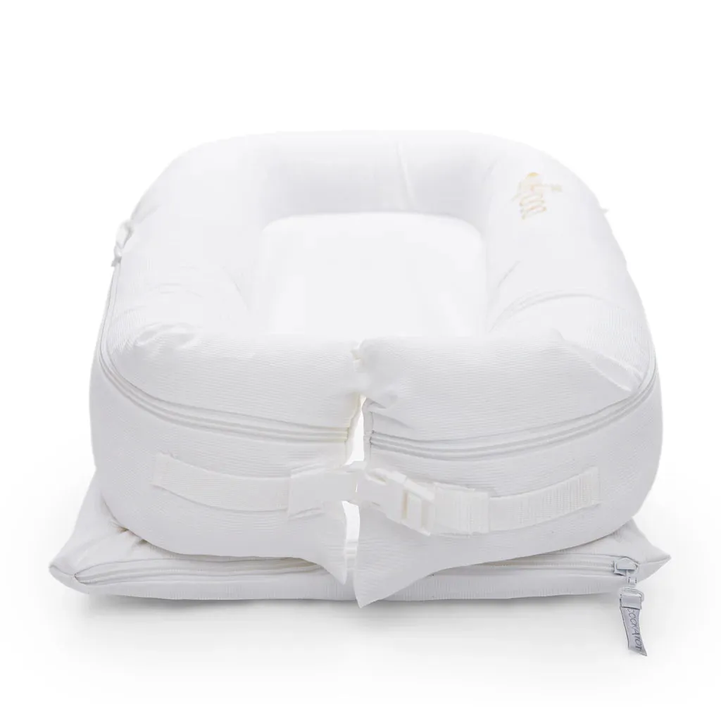 Dockatot Deluxe  Pod white