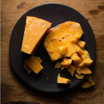 EUROPEAN CHEESE GIFT BOX