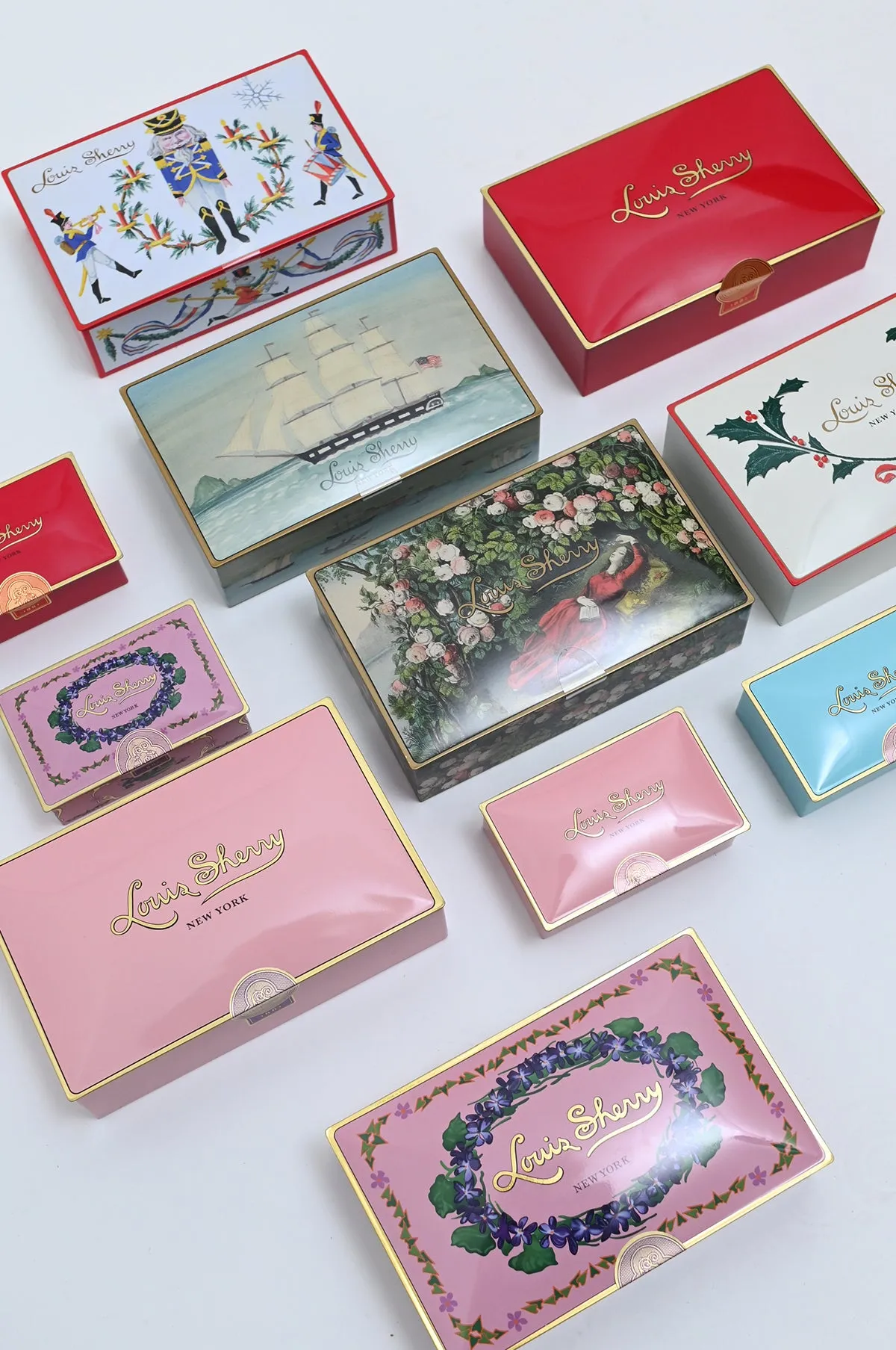 Mary Maguire Ship Monticello 12- Piece Tin