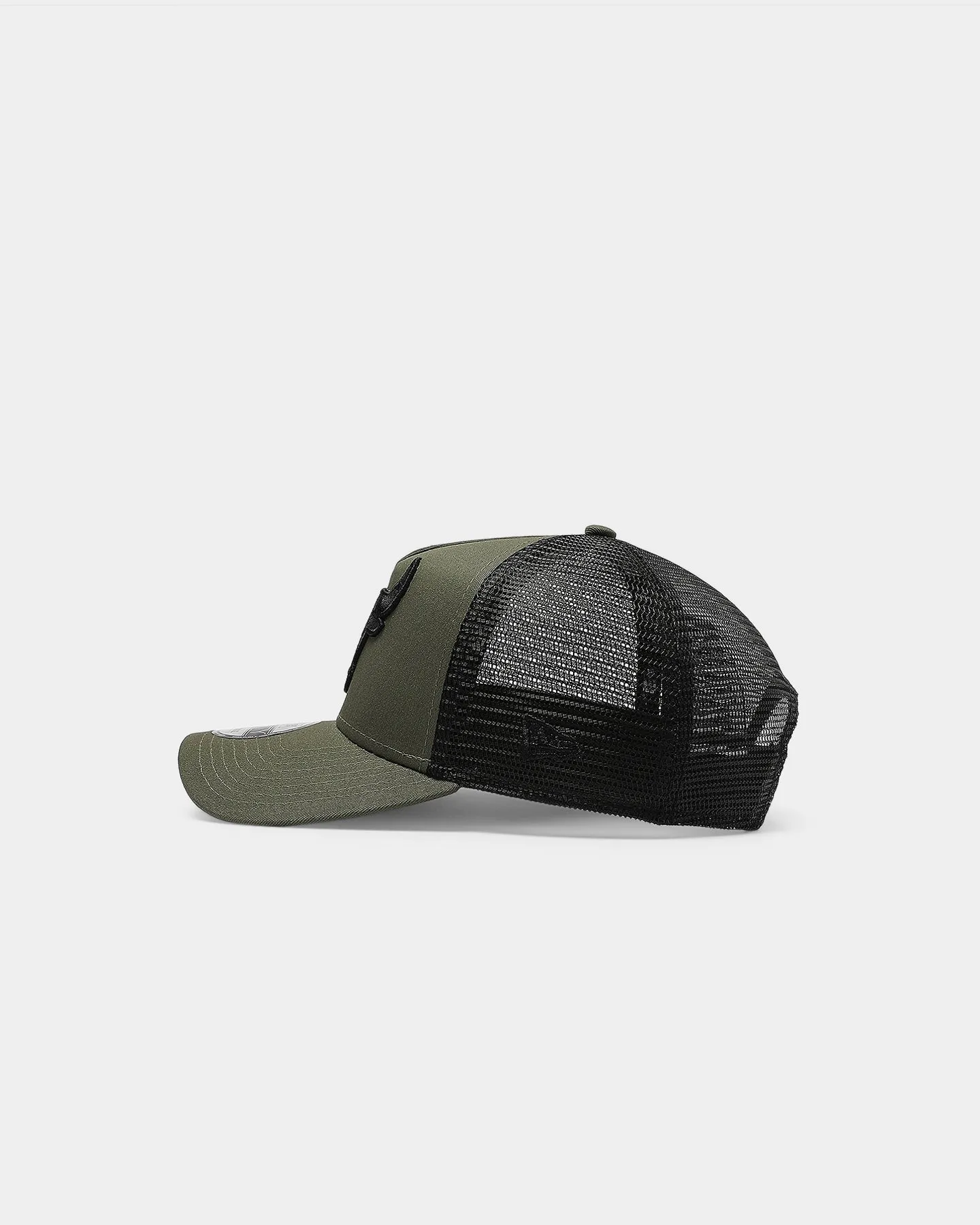 New Era Chicago Bulls 9FORTY A-Frame Trucker Snapback Olive/Black