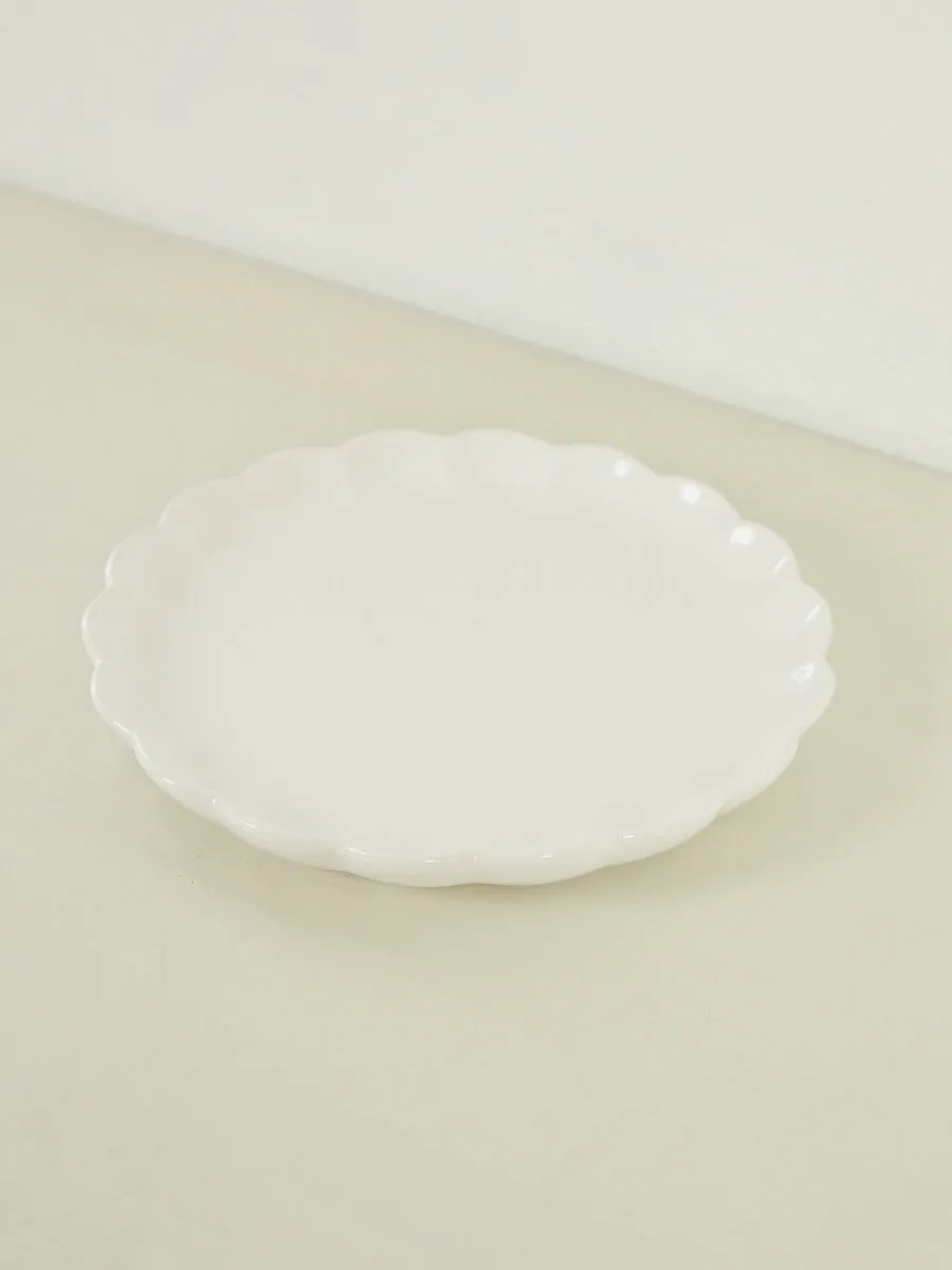 Petal Cake Plate
